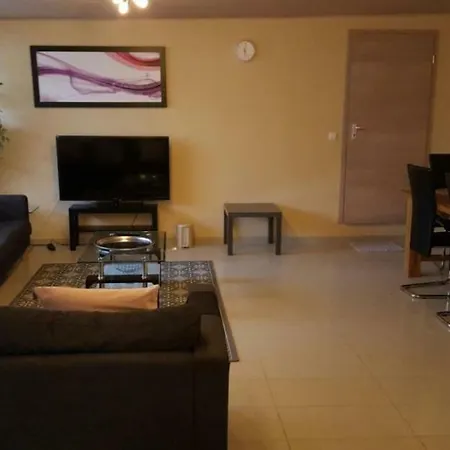 Flats-4u - Cosy, Quiet & Clean Flats In The Apartmán *